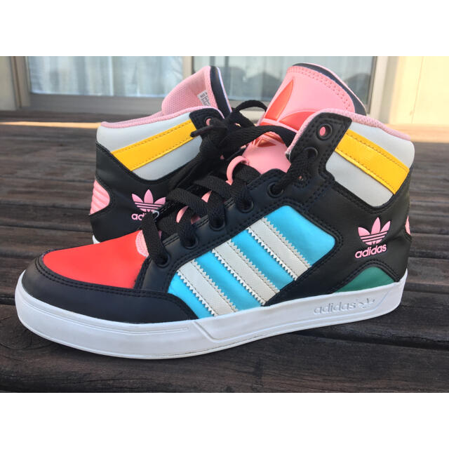 adidas(アディダス)の海外限定！日本未発売！早い者勝ち！ADIDAS HARD COURT HI レディースの靴/シューズ(スニーカー)の商品写真