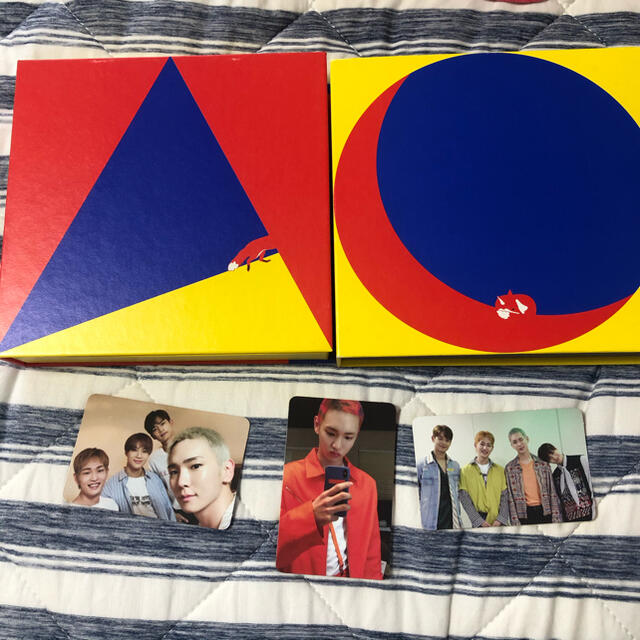 SHINee(シャイニー)のSHINee The Story of Light EP.1～2 セット エンタメ/ホビーのCD(K-POP/アジア)の商品写真