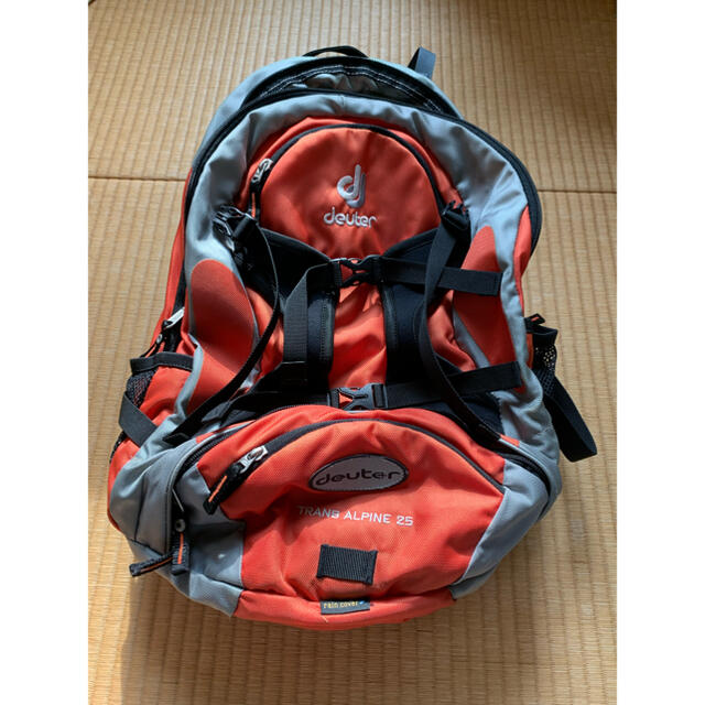 Deuter(ドイター)のdeuter ドイター リュックサック trans alpine 25  スポーツ/アウトドアのアウトドア(登山用品)の商品写真