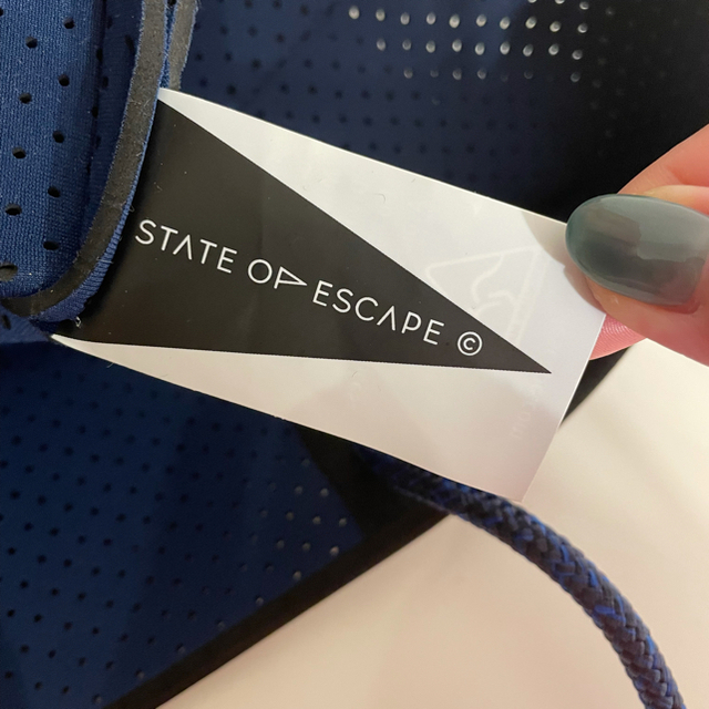 Ron Herman(ロンハーマン)のSTATE OF ESCAPE ネイビーブルー レディースのバッグ(メッセンジャーバッグ)の商品写真