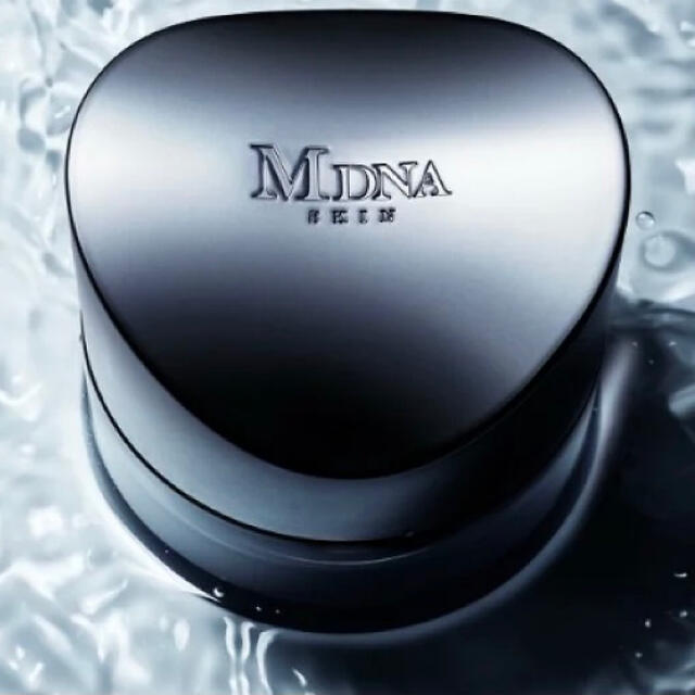 ReFa(リファ)のMDNA  ザ　フィニシングクリーム　新品未開封 コスメ/美容のスキンケア/基礎化粧品(フェイスクリーム)の商品写真