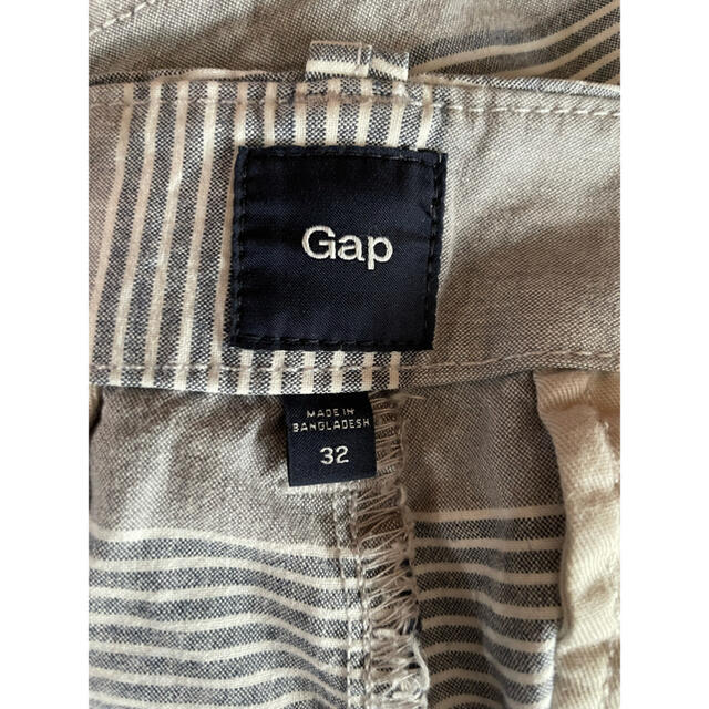 GAP(ギャップ)のメンズ　GAP  ボーダー　ハーフパンツ メンズのパンツ(ショートパンツ)の商品写真
