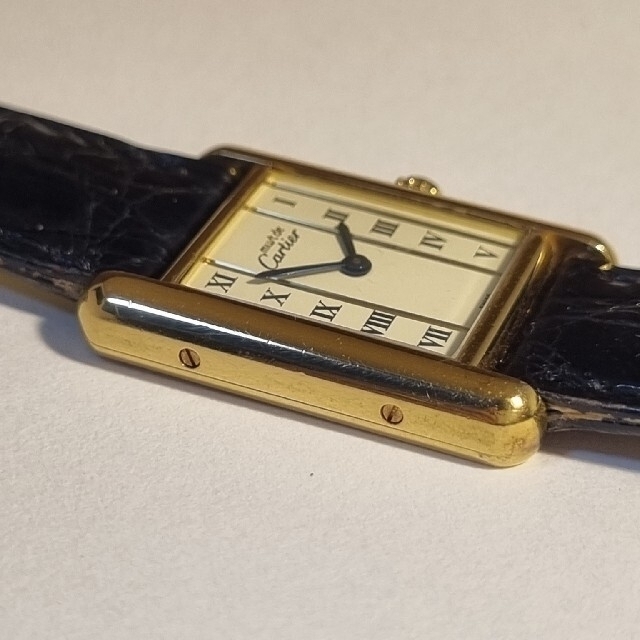Cartier(カルティエ)の正規品保証書付カルティエ マストタンクsm縦ローマン  レディースのファッション小物(腕時計)の商品写真