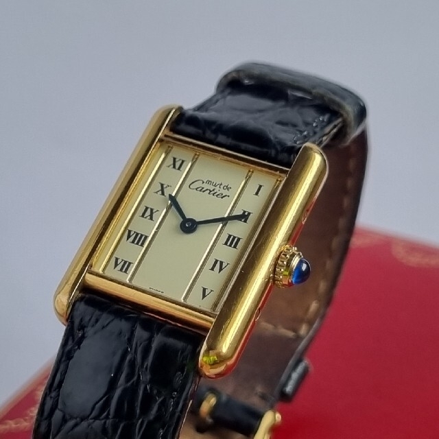 Cartier(カルティエ)の正規品保証書付カルティエ マストタンクsm縦ローマン  レディースのファッション小物(腕時計)の商品写真