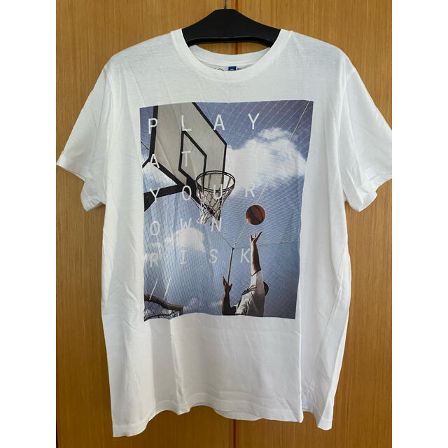 H&M(エイチアンドエム)のTシャツ　H&M メンズのトップス(Tシャツ/カットソー(半袖/袖なし))の商品写真