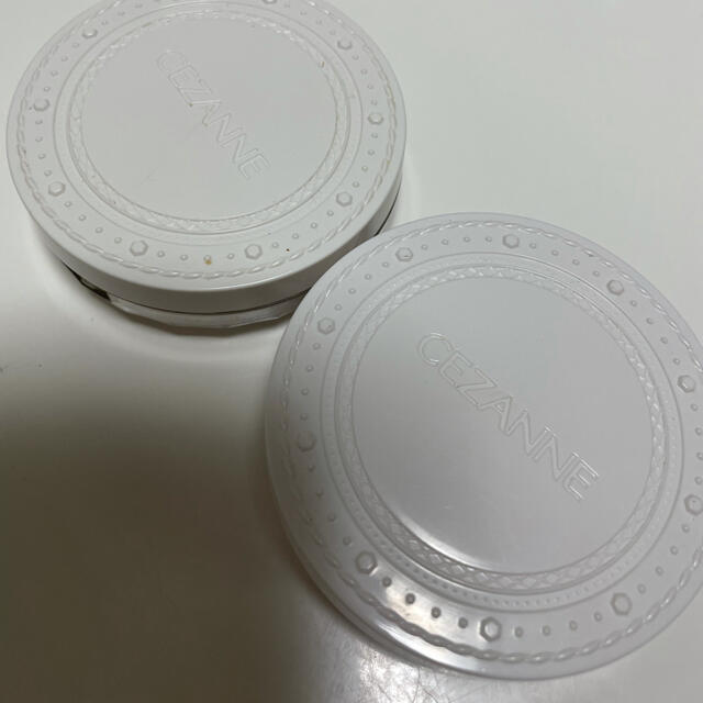 CEZANNE（セザンヌ化粧品）(セザンヌケショウヒン)の2個セット　UVクリアフェイスパウダー　01  ライト　明るい肌色 コスメ/美容のベースメイク/化粧品(ファンデーション)の商品写真