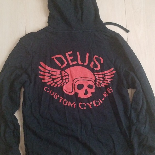 Deus ex Machina(デウスエクスマキナ)のデウスエクスマキナ ブラック パーカー メンズのトップス(パーカー)の商品写真