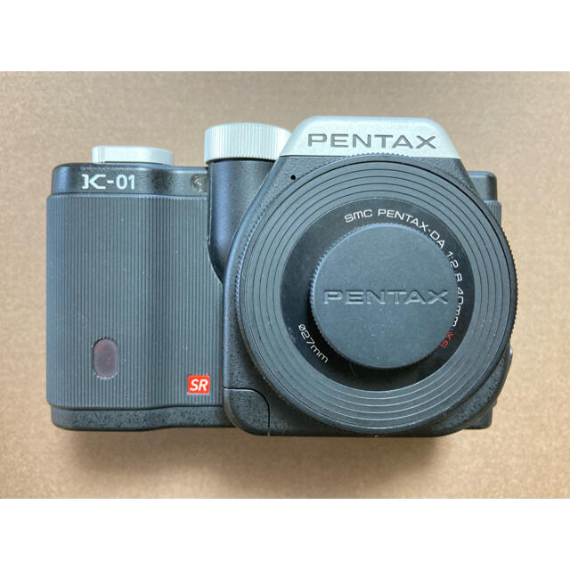 PENTAX k-01  レンズキット　DA 40mm F2.8