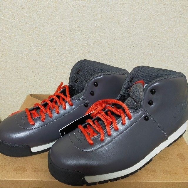 ナイキ NIKE エア マグマ AIR MAGMA ND 370921-004