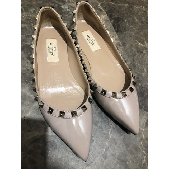 Valentino ロックスタッズパンプス 34 1/2 大流行中! 15599円 www