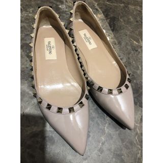 ヴァレンティノガラヴァーニ(valentino garavani)のValentino ロックスタッズパンプス　34 1/2(ハイヒール/パンプス)