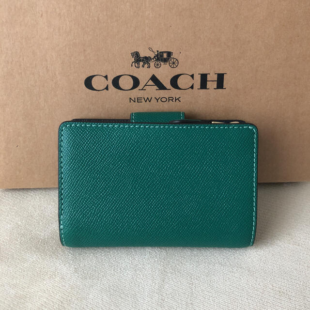 ルイヴィトン2021年秋冬新作★新品 COACH コーチ 二つ折り財布 ブライト ジェイド