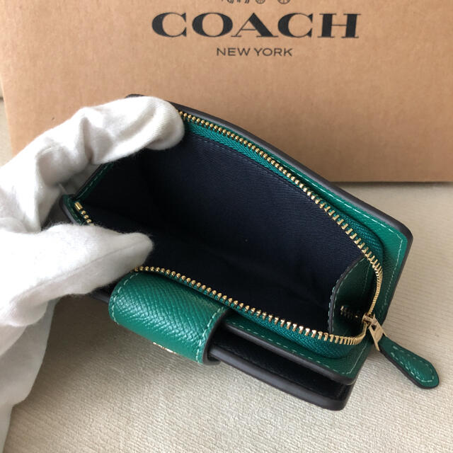 ルイヴィトン2021年秋冬新作★新品 COACH コーチ 二つ折り財布 ブライト ジェイド