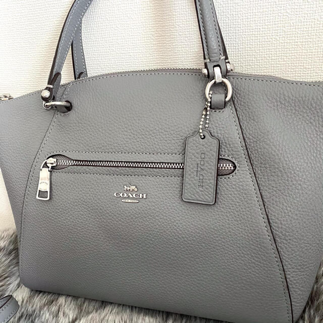 新品☆COACH(コーチ) ライトグレー レザー  ショルダーバッグ