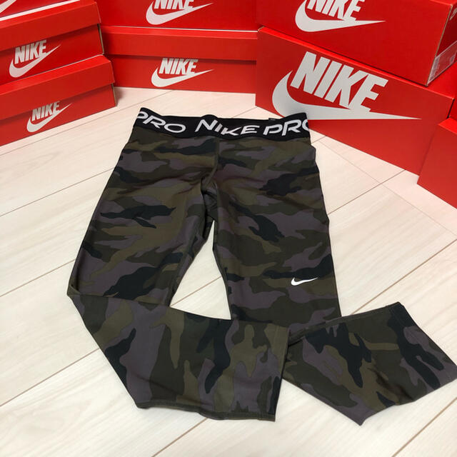 NIKE(ナイキ)のNIKE ナイキ カプリタイツ Pro クロッフ゜PP2 カモ レディースのレッグウェア(レギンス/スパッツ)の商品写真