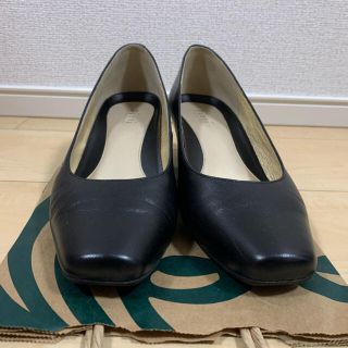 ピッティ(Pitti)の美品　pitti パンプス　ブラック　24センチEEE幅広　冠婚葬祭に(ハイヒール/パンプス)