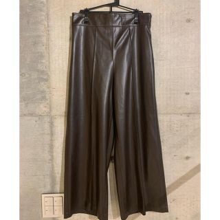 ザラ(ZARA)のZARA フェイクスエード　ワイドパンツ(カジュアルパンツ)