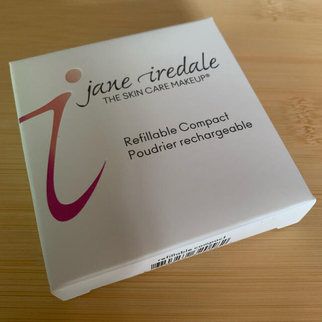 jane iredale(ジェーンアイルデール)のジェーン•アイルデール　コンパクト コスメ/美容のベースメイク/化粧品(その他)の商品写真