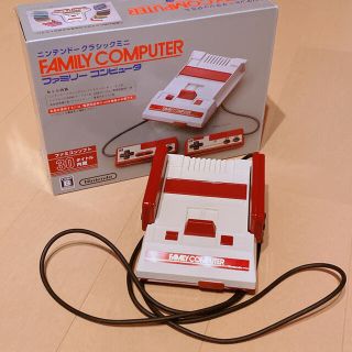 ファミリーコンピュータ(ファミリーコンピュータ)の限定ポストカード付き ニンテンドークラシックミニ ファミリーコンピュータ(家庭用ゲーム機本体)