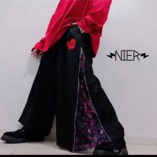 NieR 2way ZIP WIDE PANTS 2021バレンタイン限定モデル(カジュアルパンツ)