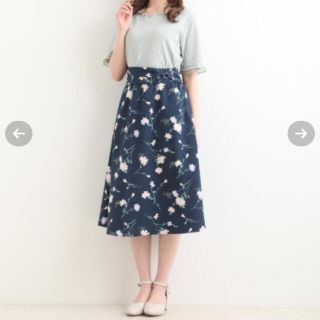 マジェスティックレゴン(MAJESTIC LEGON)のMAJESTICLEGON Daisyプリントスカート(ひざ丈スカート)