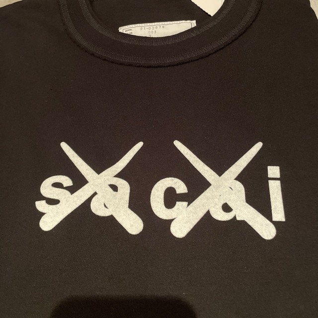 sacai - 新品 sacai × KAWS サカイ カウズ ロングスリーブ Tシャツの ...