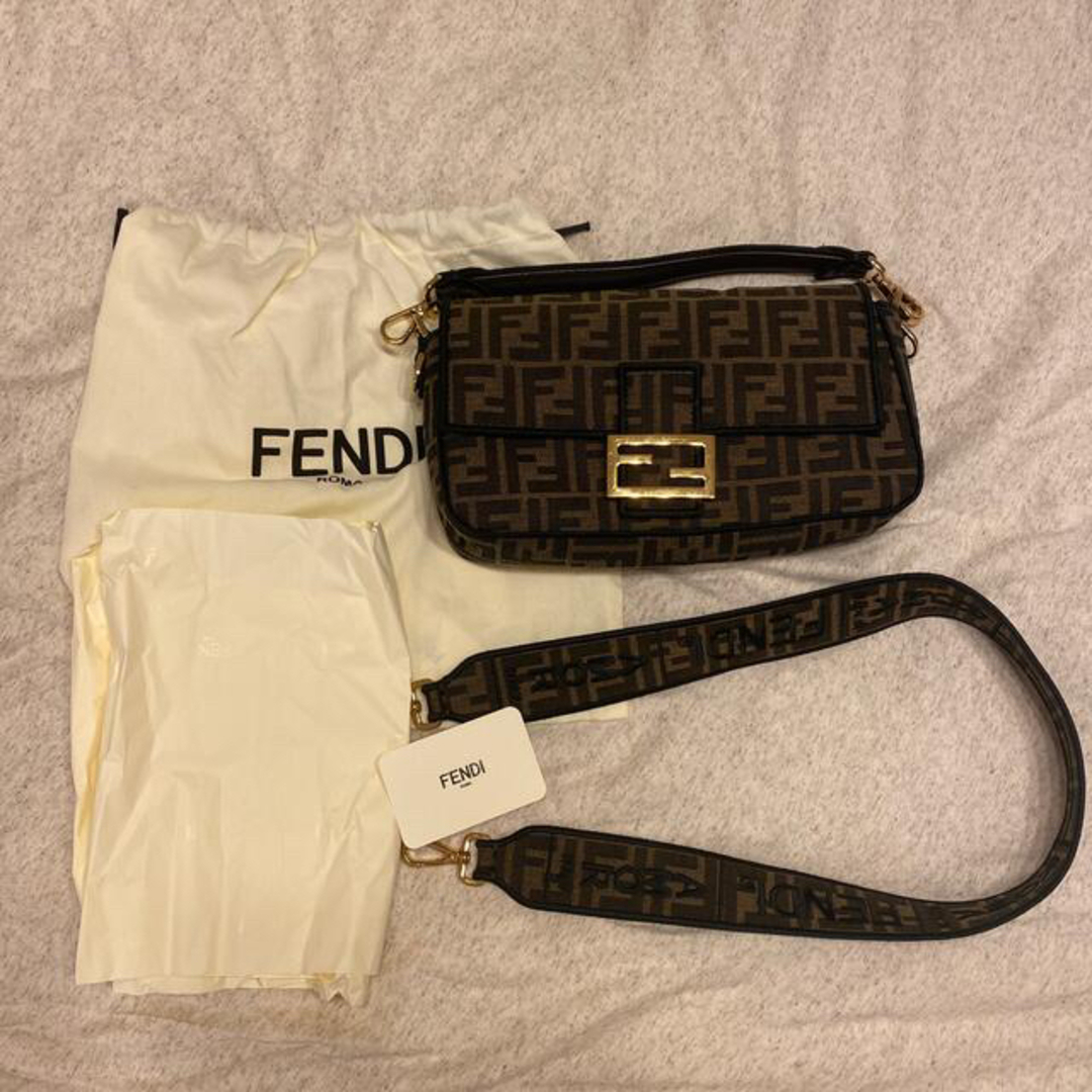 FENDI バゲットハンドバッグ