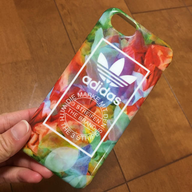 adidas(アディダス)のadidas★iPhone6.6Sケース スマホ/家電/カメラのスマホアクセサリー(iPhoneケース)の商品写真