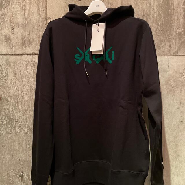 sacai(サカイ)の新品未使用品　sacai KAWS Flock Hoodie 3 L メンズのトップス(パーカー)の商品写真