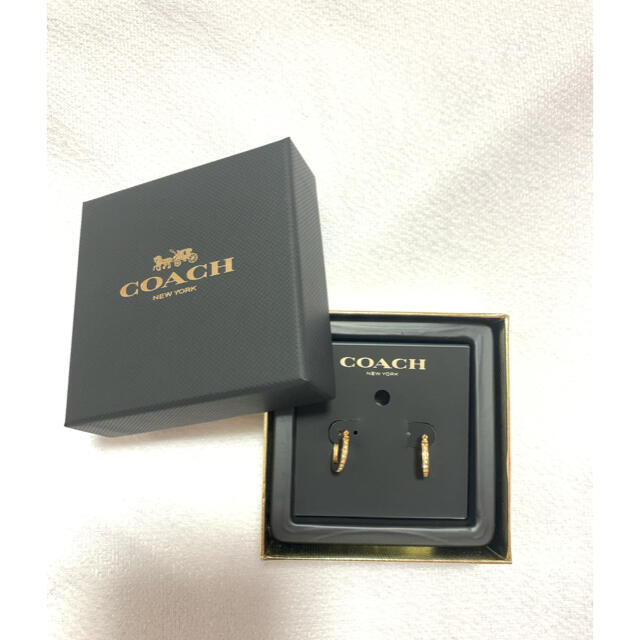 COACH(コーチ)の『美品 新品未使用』COACH コーチ ピアス フープ ゴールド レディースのアクセサリー(ピアス)の商品写真