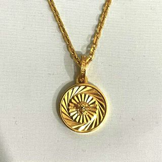 ヴェルサーチ(VERSACE)のヴェルサーチ　VERSACE スパイラルネックレス(ネックレス)