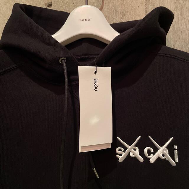 sacai(サカイ)の新品未使用品　sacai KAWS Flock Hoodie 3 L メンズのトップス(パーカー)の商品写真