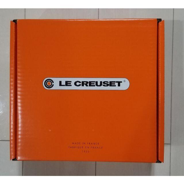 LE CREUSET(ルクルーゼ)の【新品・未使用】ル・クルーゼ マルミット 18cm ミストグレー インテリア/住まい/日用品のキッチン/食器(鍋/フライパン)の商品写真