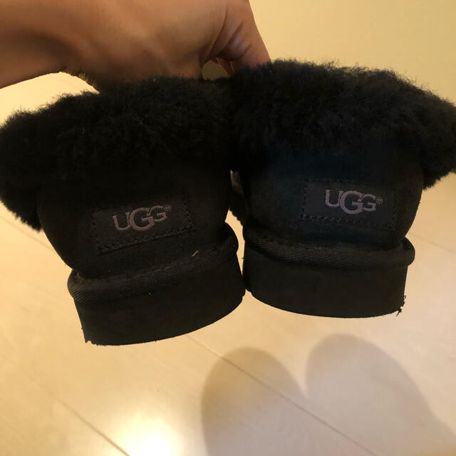 UGG NITA スリッポン