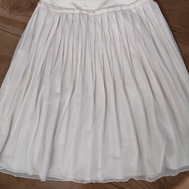 ANAYI(アナイ)の美品　アナイ　チュールスカート　レーススカート　ホワイト レディースのスカート(ひざ丈スカート)の商品写真