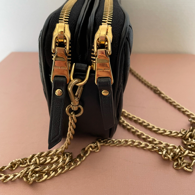miumiu ショルダーバッグ値下げしました。 sanagustin.ac.id