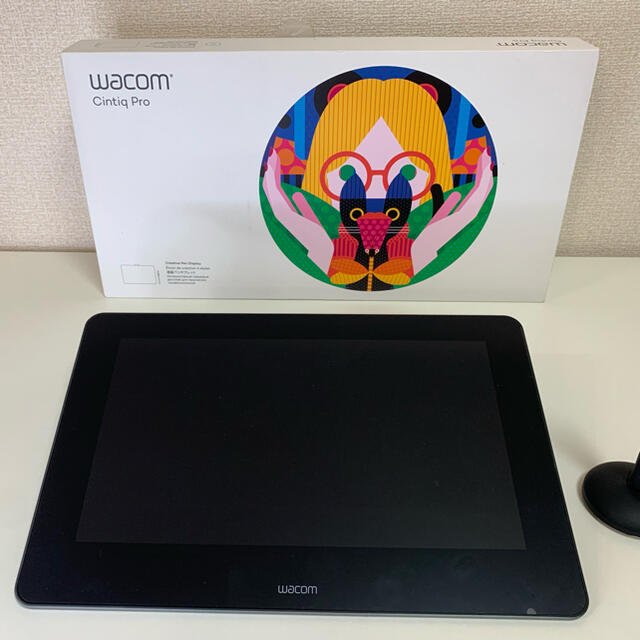 Wacom(ワコム)のWacom Cintiq Pro 13 DTH-1320 スマホ/家電/カメラのPC/タブレット(PC周辺機器)の商品写真