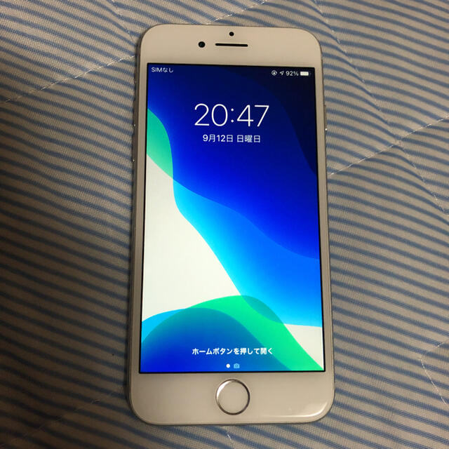 iPhone7 シルバー　simロック解除済み