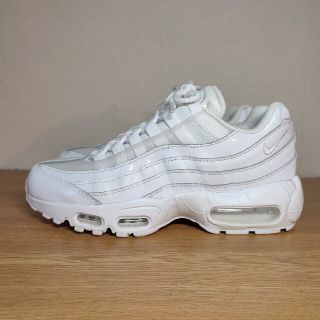 ナイキ(NIKE)の★極美品 大人気 NIKE AIR MAX 95 ALL WHITE(スニーカー)