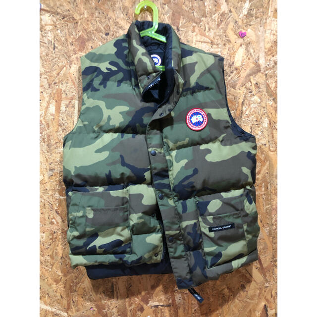カナダグース CANADA GOOSE フリースタイル ベスト Mサイズ 休日限定