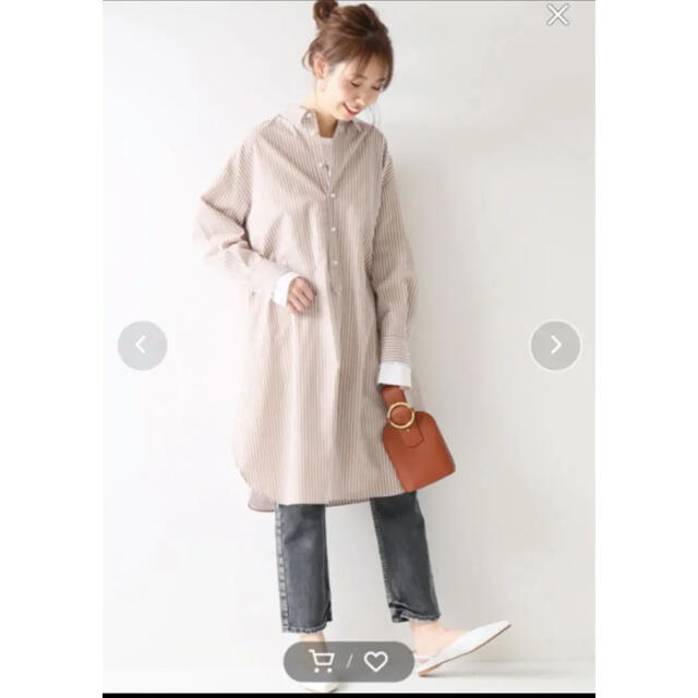 Spick & Span(スピックアンドスパン)のスピック&スパン　美品パールボタンロングシャツ レディースのトップス(シャツ/ブラウス(長袖/七分))の商品写真