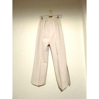 フィグロンドン(fig London)のピンクベージュパンツ(カジュアルパンツ)