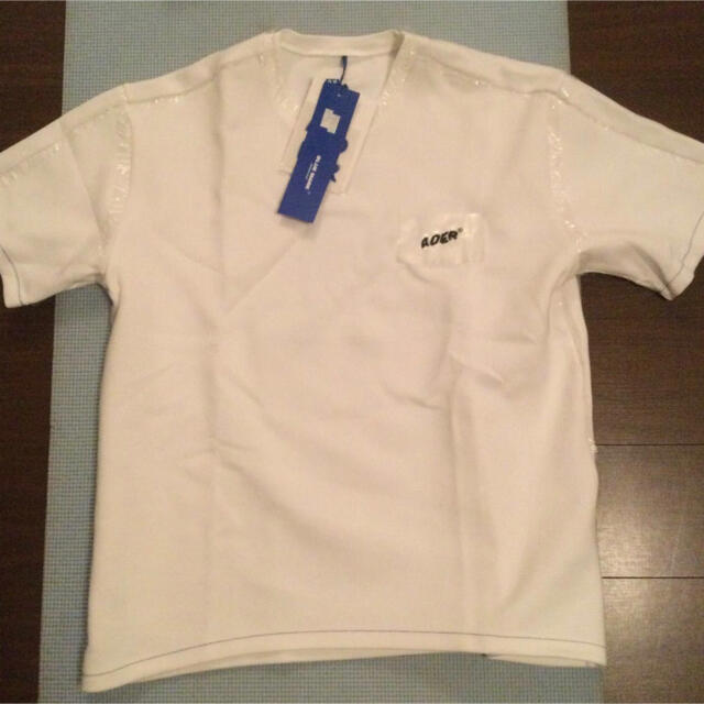 MAISON KITSUNE'(メゾンキツネ)のアーダーエラー  Tシャツ(厚め)新品 メンズのトップス(Tシャツ/カットソー(半袖/袖なし))の商品写真