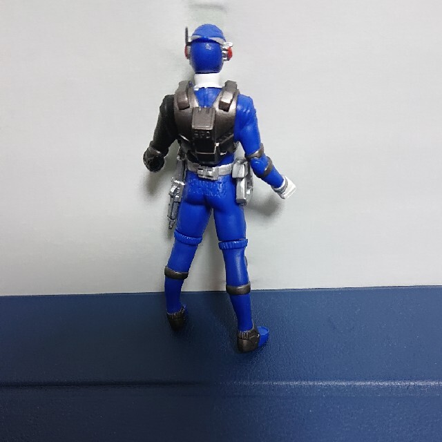 BANDAI(バンダイ)のHG 特捜戦隊デカレンジャー フィギュア デカブルー エンタメ/ホビーのフィギュア(特撮)の商品写真