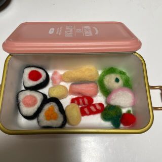 ハンドメイド　アシュテッド&ドットミニヨン お弁当セット