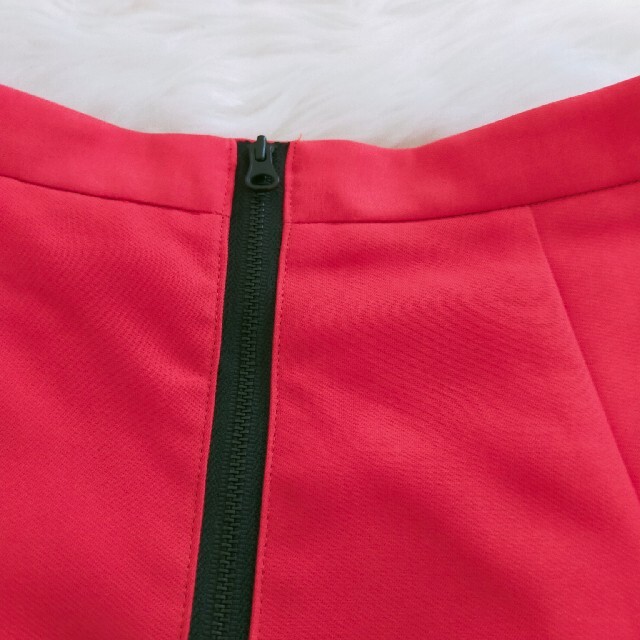 avie(アビィ)の試着のみ　AVIE 　アヴィ　ロングスカート　38 レッド　赤 レディースのスカート(ロングスカート)の商品写真