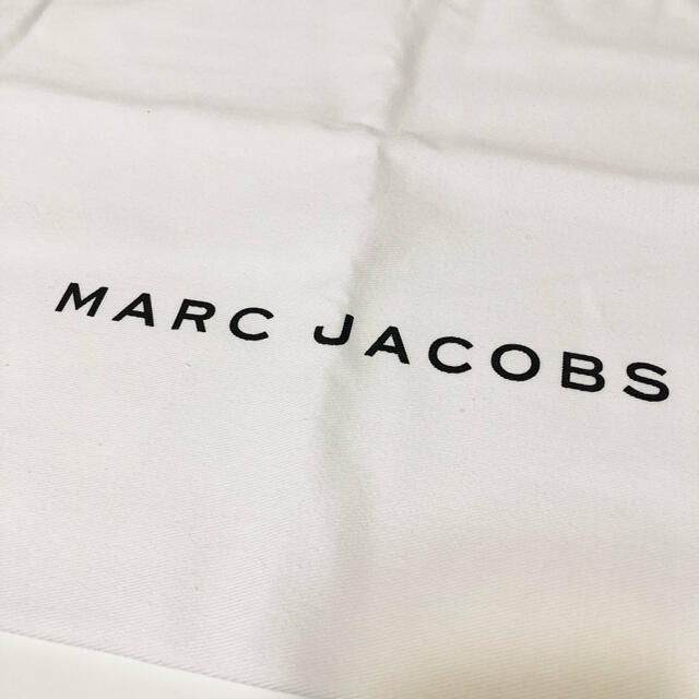 MARC JACOBS(マークジェイコブス)のマークジェイコブス　保存袋 レディースのバッグ(ショップ袋)の商品写真