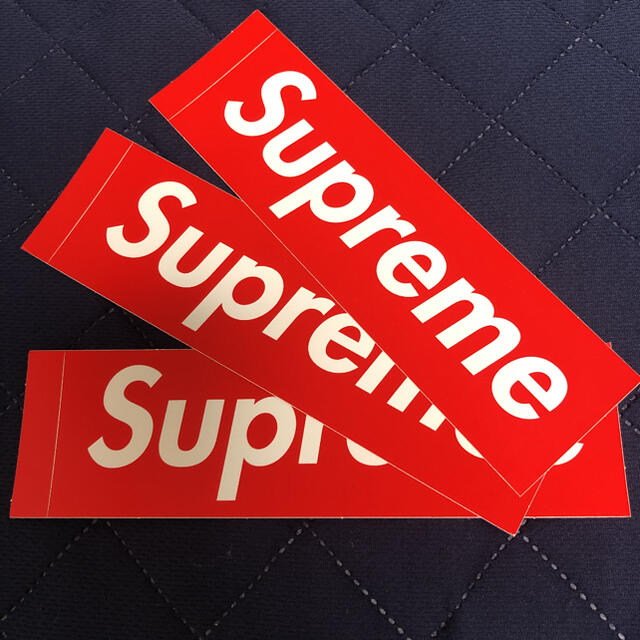 Supreme(シュプリーム)のSupreme シュプリーム ステッカー　3枚 エンタメ/ホビーのコレクション(ノベルティグッズ)の商品写真