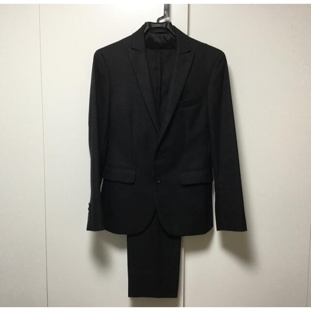 THE SUIT COMPANY(スーツカンパニー)のメンズスーツ セットアップ 黒 千鳥格子 メンズのスーツ(セットアップ)の商品写真