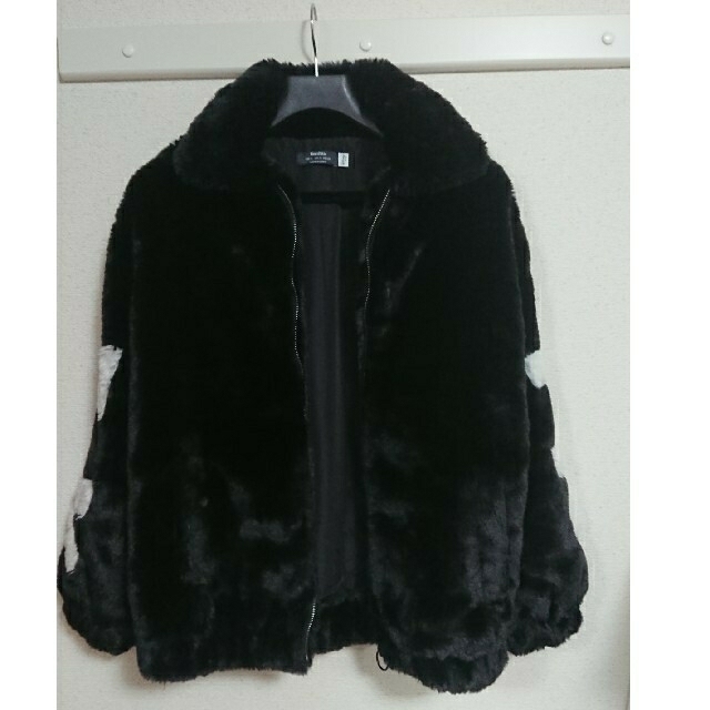 Bershka - Bershka Mickey Disney ファーコート Mサイズの通販 Bershka - Bershka Mickey Disney ファーコート Mサイズの通販